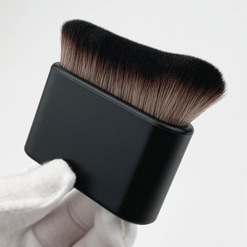 Multifunctional Soft Foundation Brush