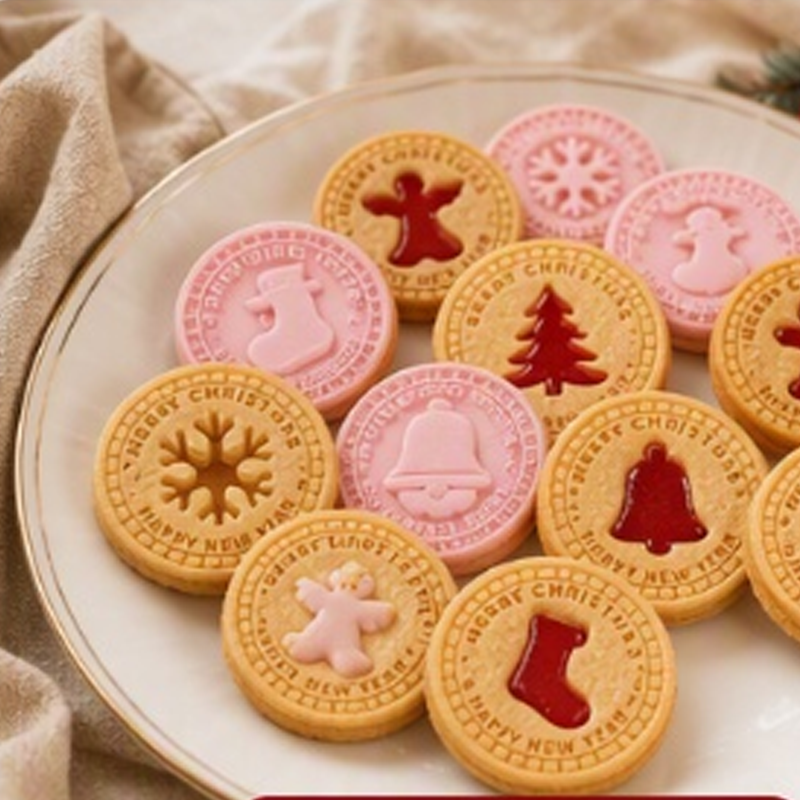 🏆 Last Day Special Price $10.99! 🔥Buy 2 Get 1 Free🎁Festive Christmas Cookie Cutter Set