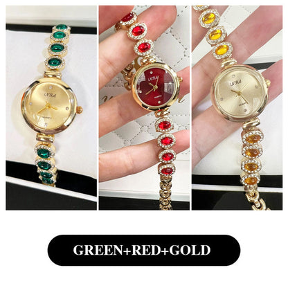 ✨ Vintage-inspired ladies' rhinestone round watch—timeless elegance that complements any outfit! ✨