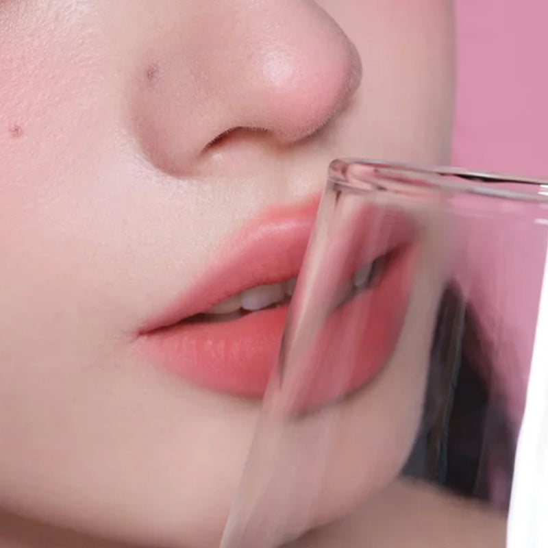 ✨Buy 1 and get 1 free (2 items)💞Matte Rotating Smooth Lasting Lip Glaze💞