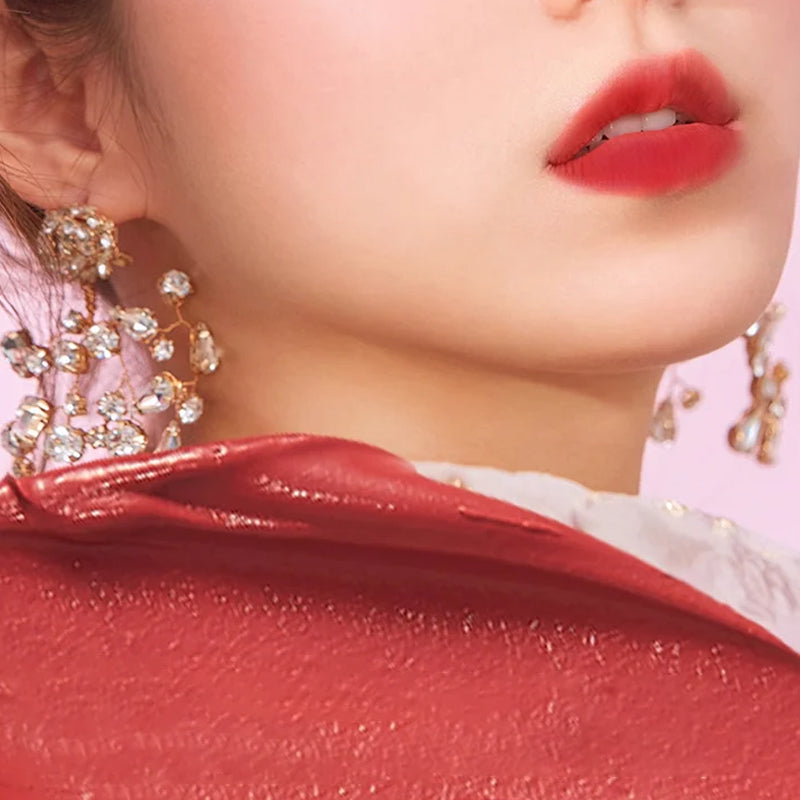 ✨Buy 1 and get 1 free (2 items)💞Matte Rotating Smooth Lasting Lip Glaze💞