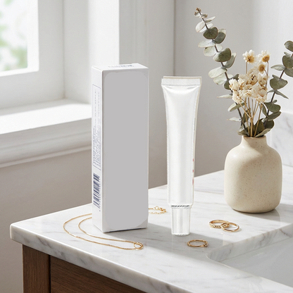 🥳2026 HOT SALE🥳💞50K+ SOLD!💧✨ Flash Sale 50% Off! Your Pro Solution for Dark Spots & Dullness. This correcting essence cream restores clarity and radiance for a rejuvenated look. 👵🌸