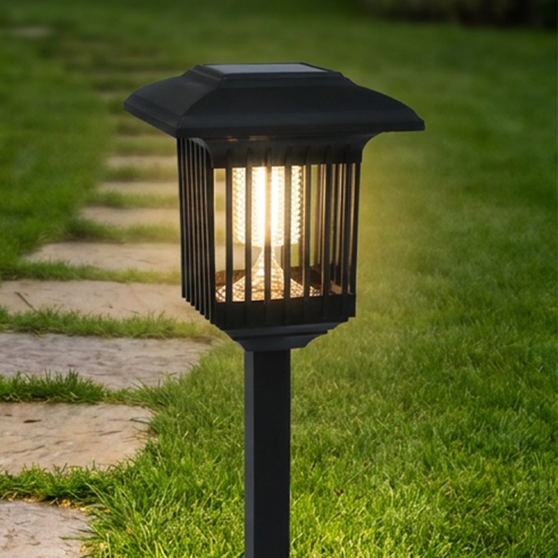 ✨ Say Goodbye to Annoying Mosquitoes – Solar-Powered Bug Zapper for Your Garden! ✨